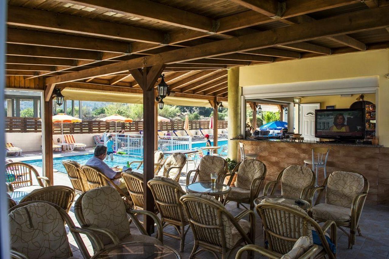 Yiannis The Beekeeper Apartments Kefalos  Екстер'єр фото