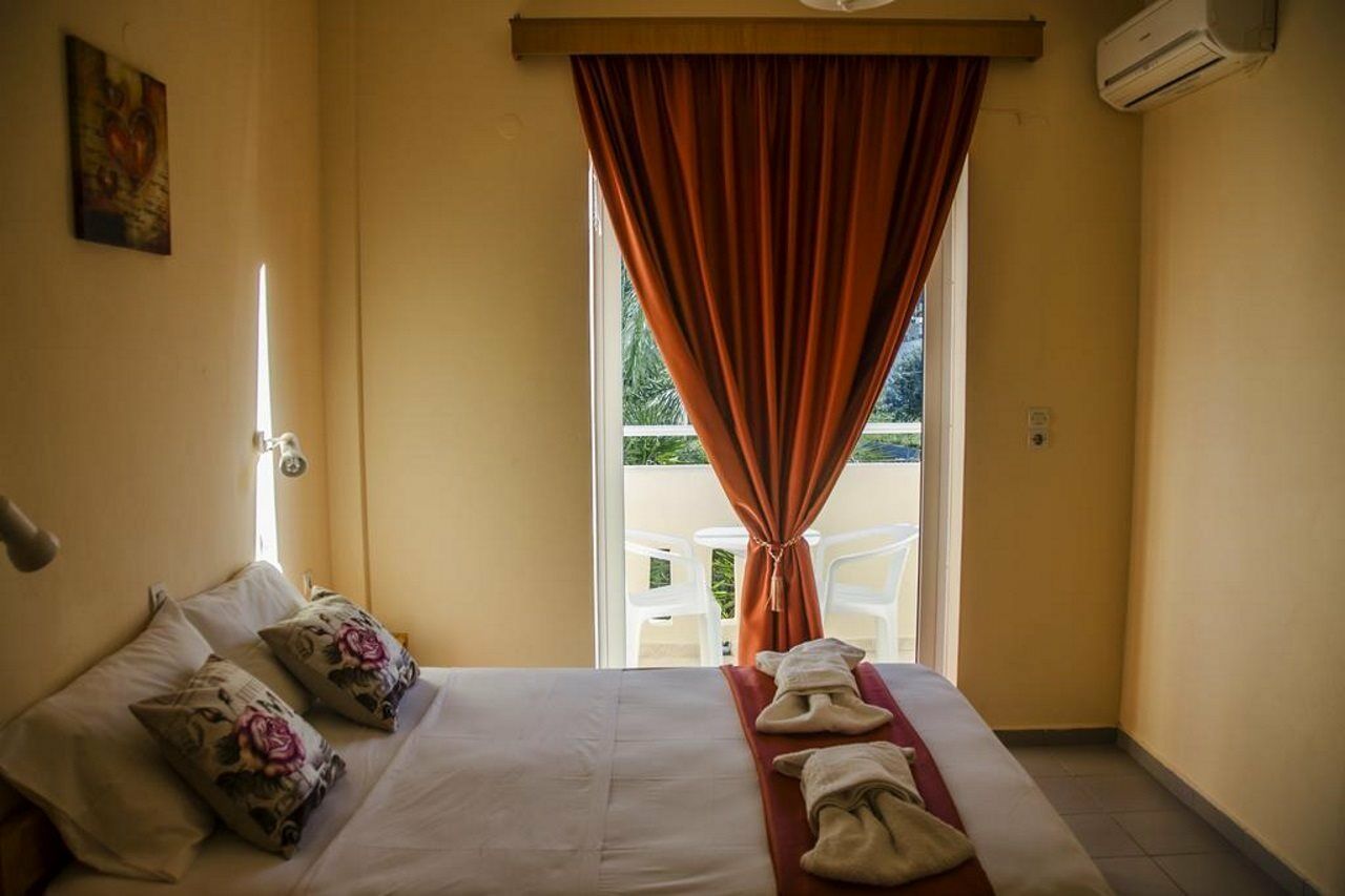 Yiannis The Beekeeper Apartments Kefalos  Екстер'єр фото